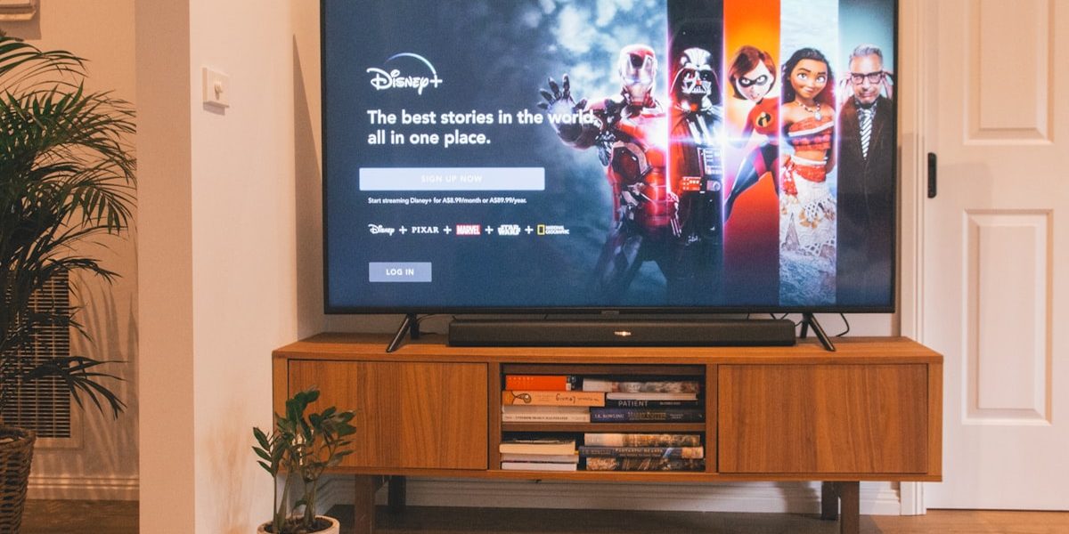 Independent scorecard ranking the top IPTV providers for the USA and Canada in 2026